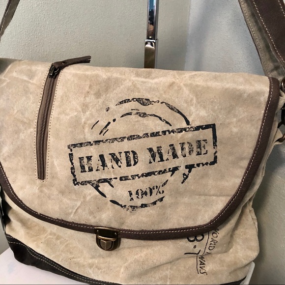 Myra bag Hand Made Messenger Bag S-0961 - Picture 8 of 8